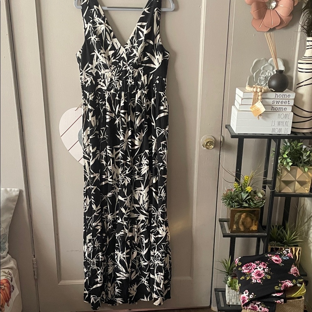 Express Black and White Maxi Dress